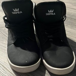 Black & White Supra Sneakers Size 5.5
